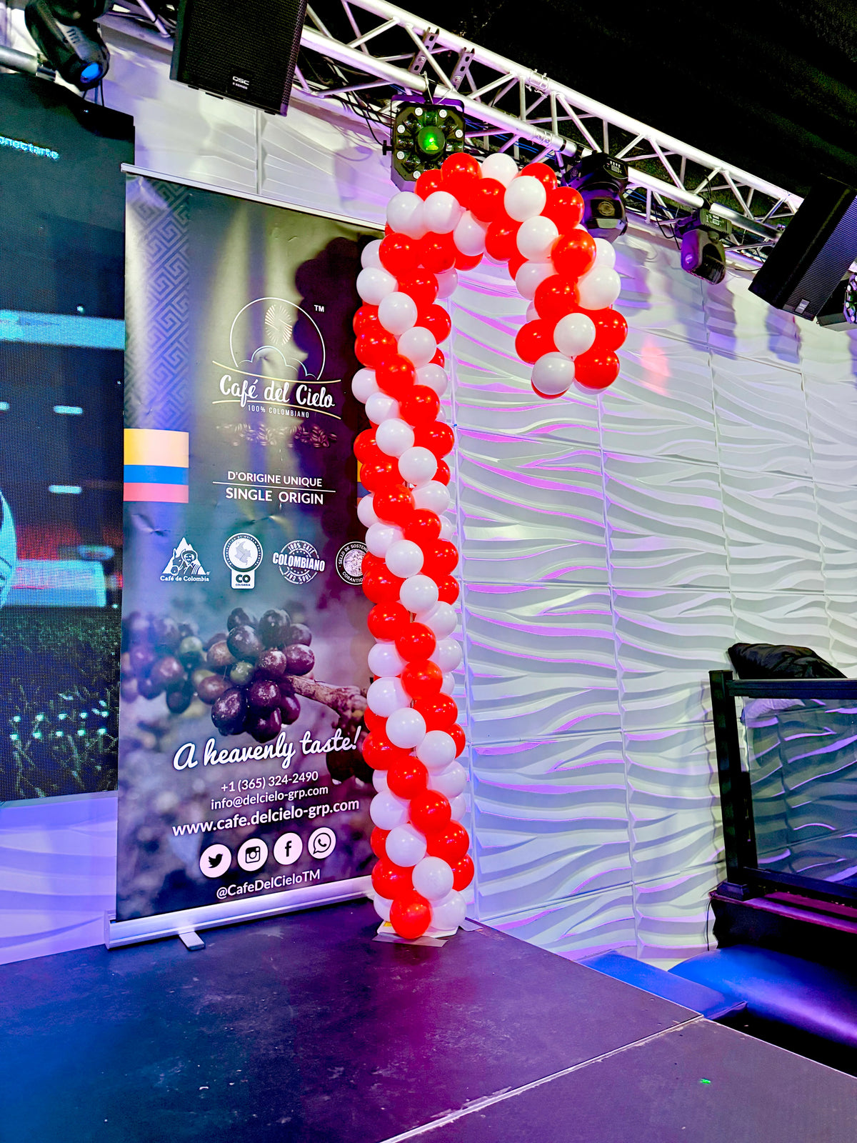 balloon candy cane 3D sculpture for christmas events