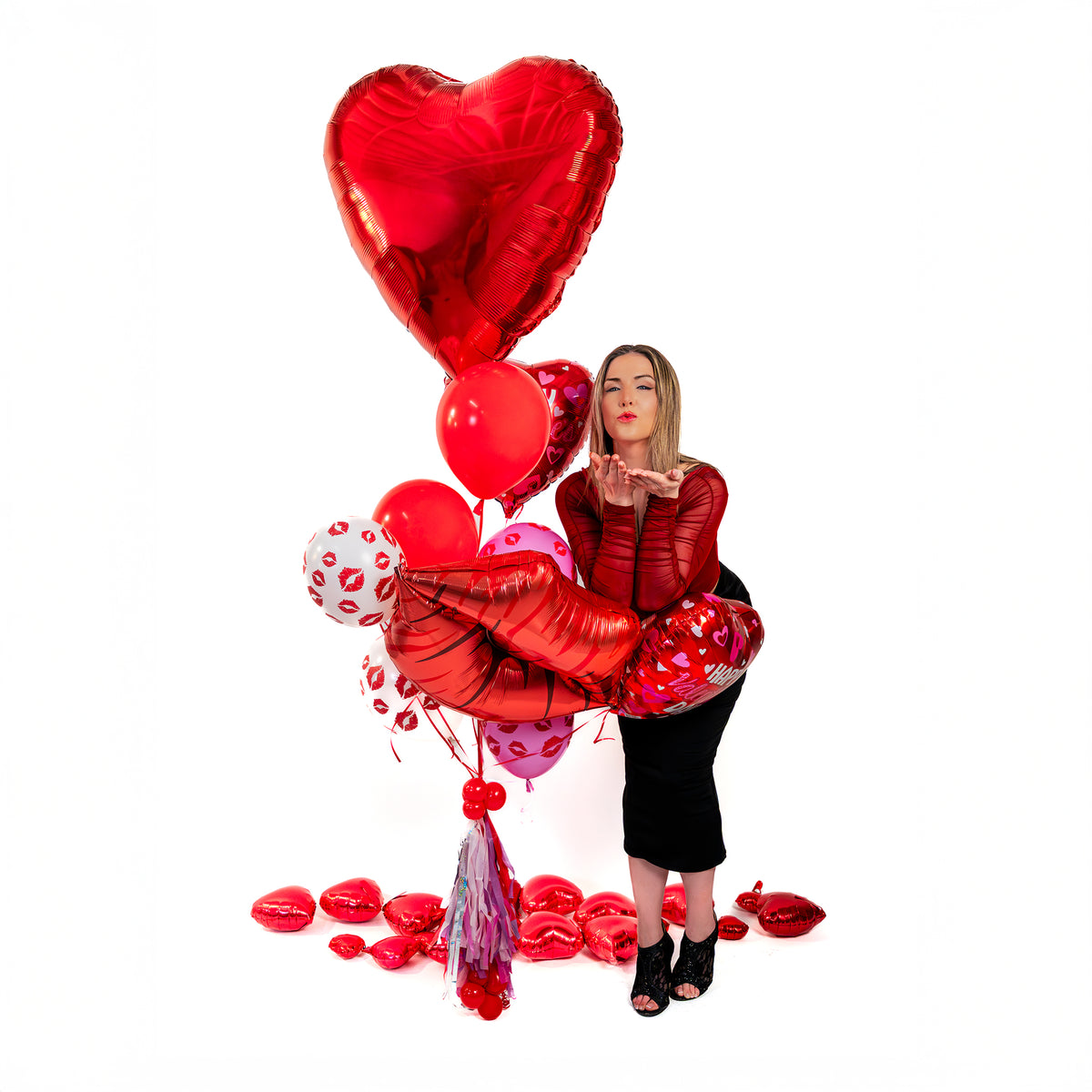 Happy Valentine’s Day heart balloons and red heart topper in a Toronto balloon arrangement